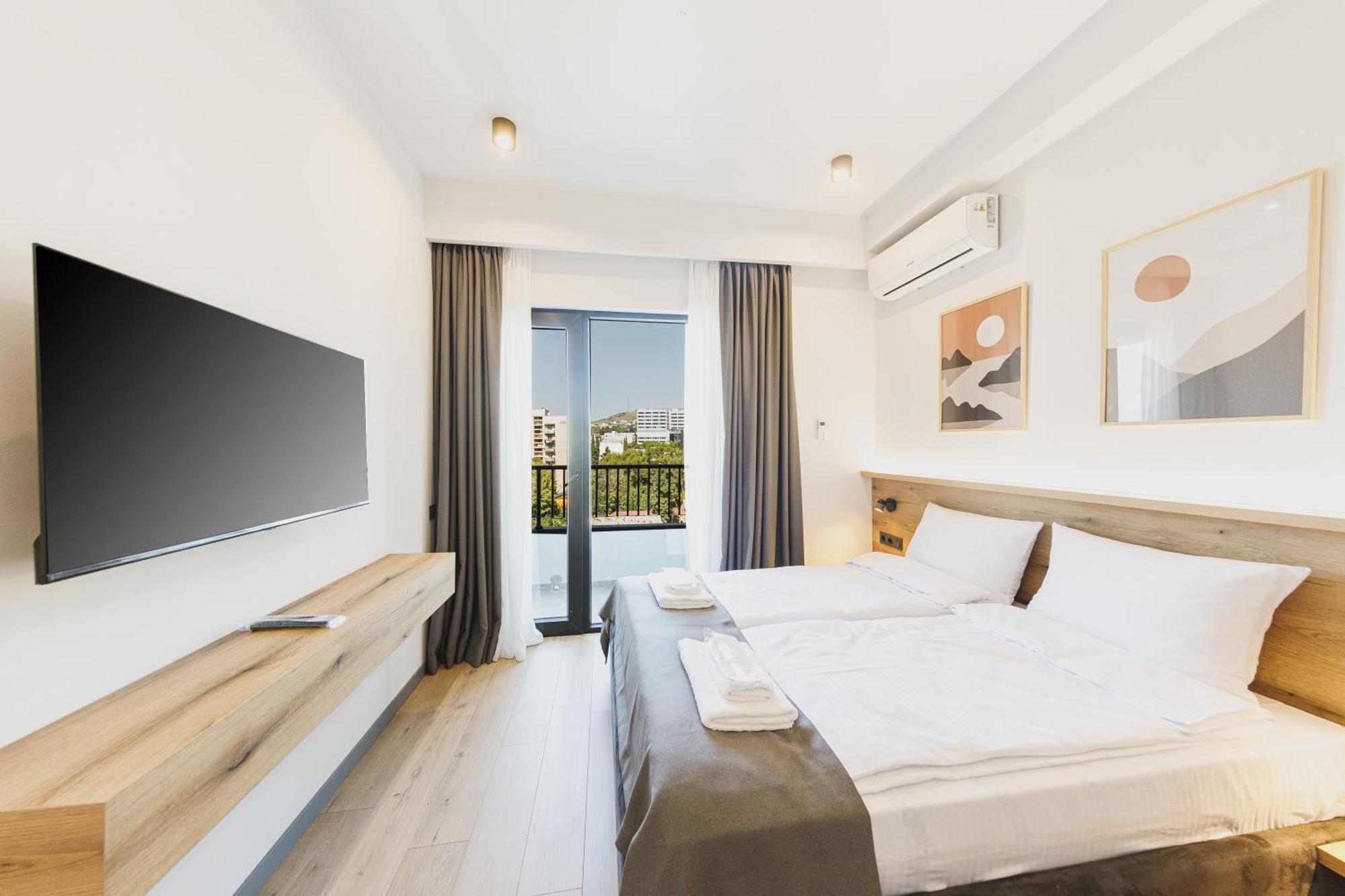 The Moon Hotel Tbilisi ภายนอก รูปภาพ